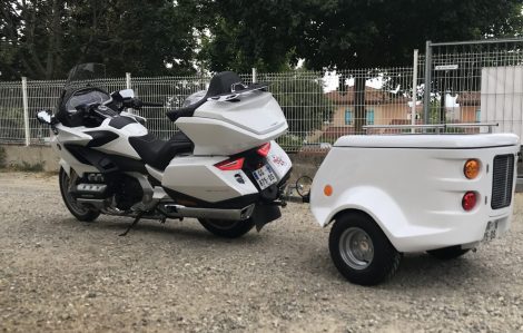 Remorque de type chien pour moto Honda Goldwing